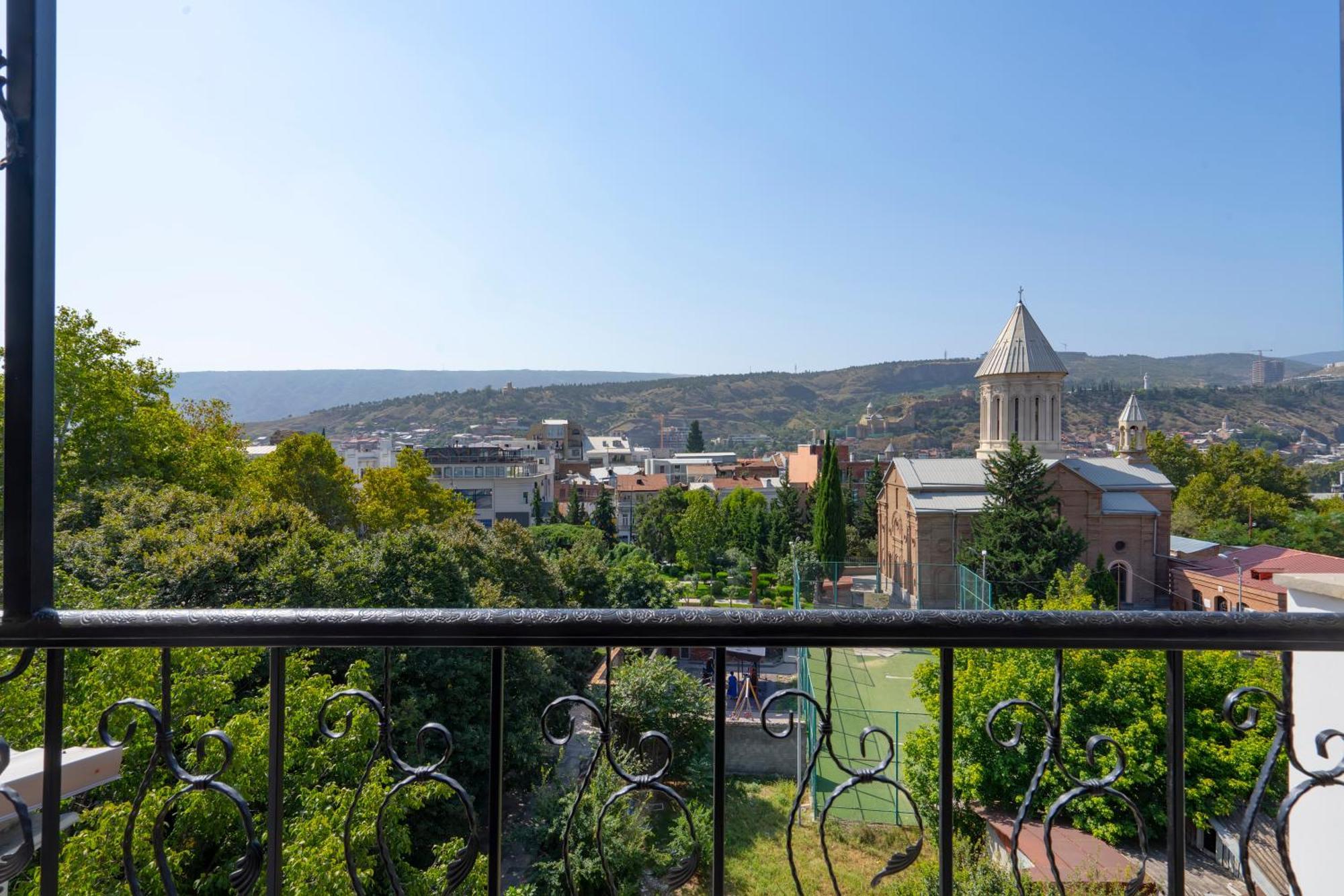 Hotel Piazza Tbilisi Rom bilde