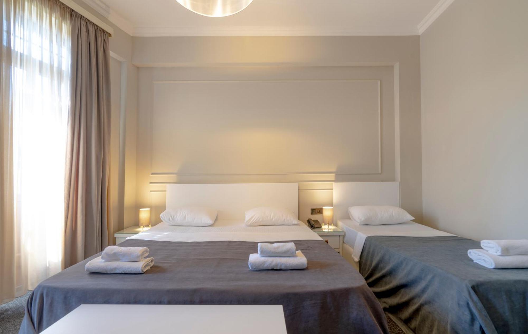 Hotel Piazza Tbilisi Rom bilde